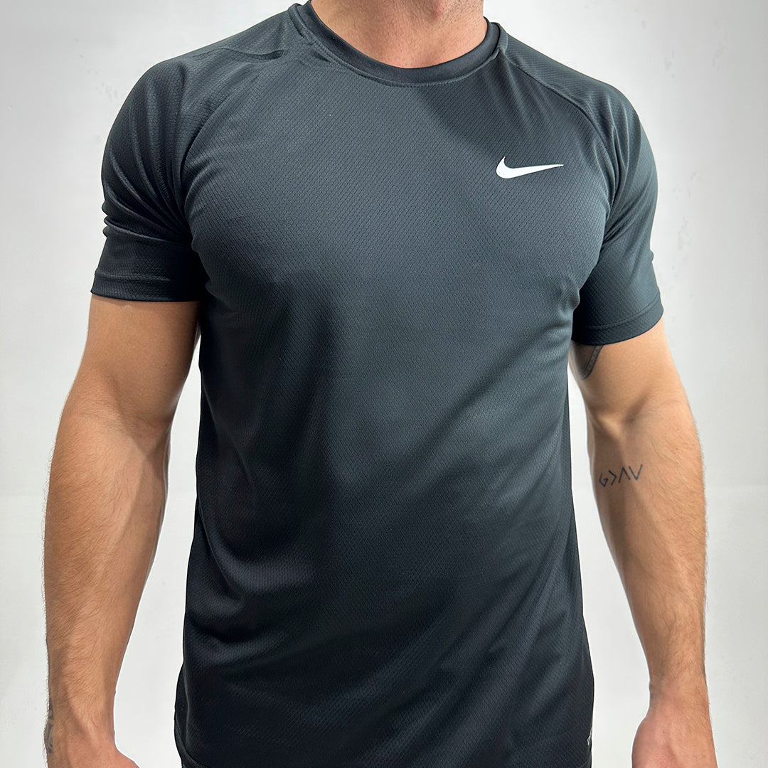 Camiseta Dry Fit NK Colapse